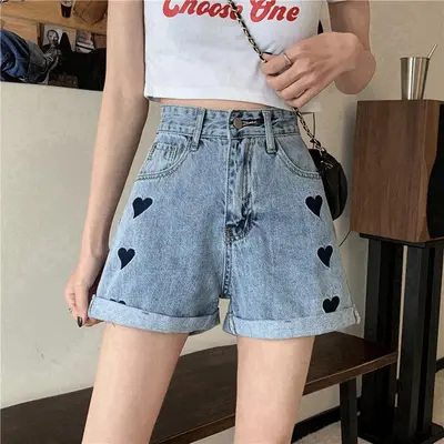best-fabrics-for-baggy-shorts